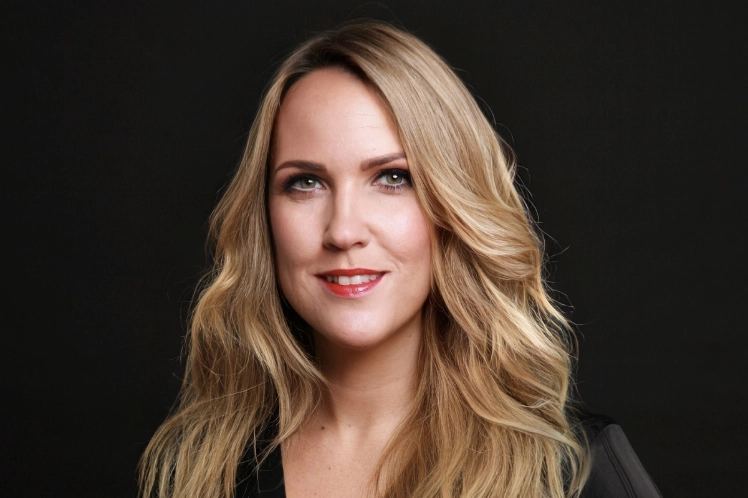 Nicole Engel